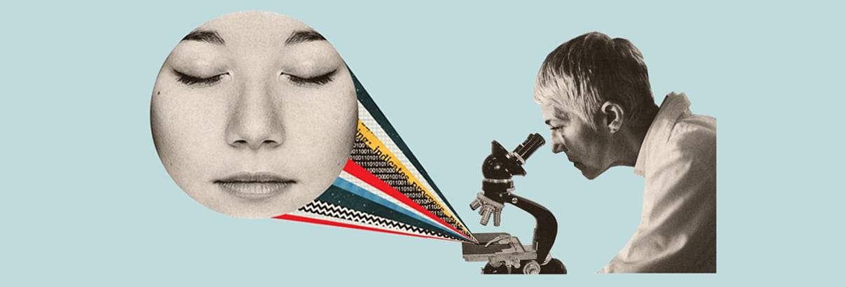 科学家通过显微镜观察，出现一个人正在冥想的画面